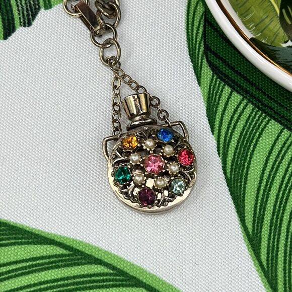 Vintage Gold Link Bracelet With Multi-Color Gem Perfume Holder Charm - Picture 3 of 12